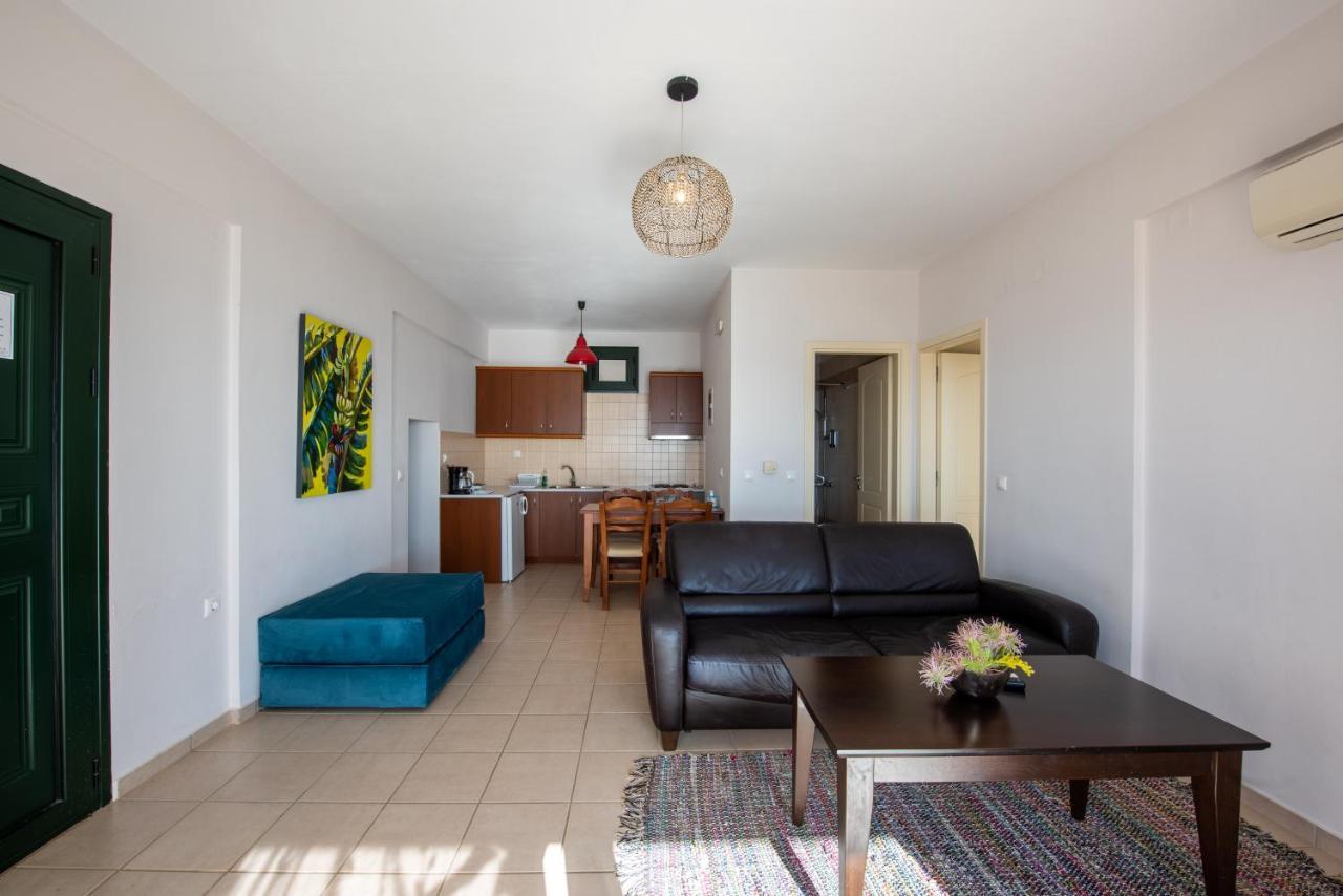 Portela Apartments Kastri Keratókambos Eksteriør billede